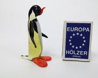 Pinguin Figur aus geblasenem Glas von Lauscha / 1960er / Glasfigur / Miniatur / Kunstglasfigur /   handgemacht /  mundgeblasen / 7cm