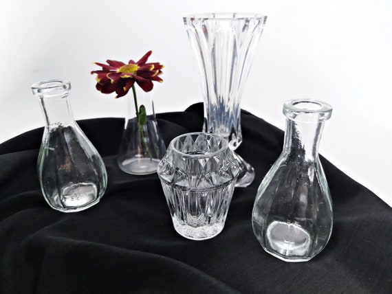 5 kleine Vasen im Set / Konvolut / Glasvasen / gemischt /Kristall und Pressglas