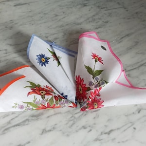 3 vintage handkerchiefs / ladies&#39; handkerchiefs made of cotton / fabric handkerchiefs with flowers / zero waste / Double fish