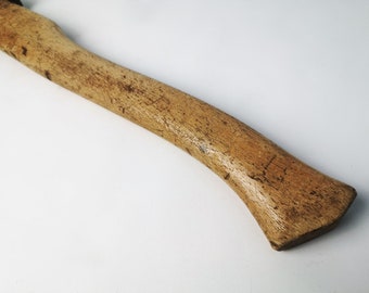 ヴィンテージの斧（柄付き）/手斧/キャンプ/森林作業員/木こり/古い