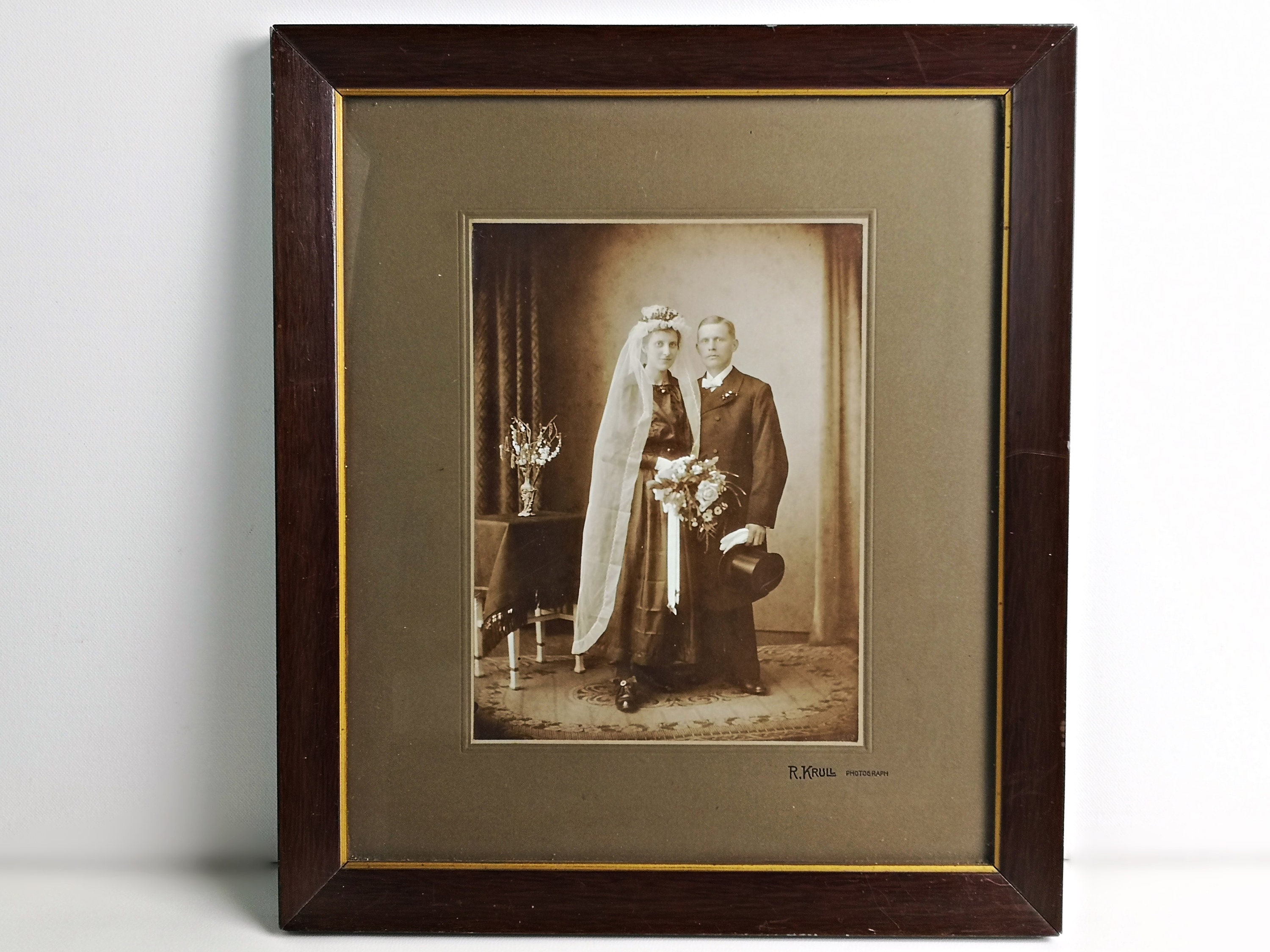 1904年 100年前の写真 アンティーク 歴史写真 ヴィンテージ 飛行機 額縁 1900年代の古い結婚式の写真、写真の入った古い額縁、額縁付きの肖像画
