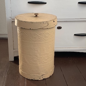 grande scatola di cartone / tamburo di cartone / barile per erbe aromatiche / scatola rotonda shabby / scatola di immagazzinaggio shabby chic / barattolo da farmacia / scatola per erbe aromatiche