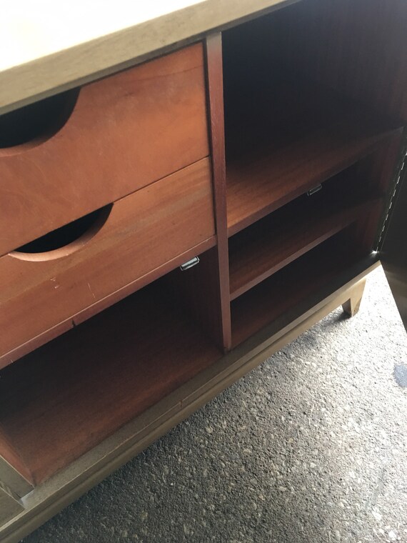 30 Off Sale Mcm Retro Vintage Blonde Bedroom Suite Set Three Pieces Furniture Farmhouse