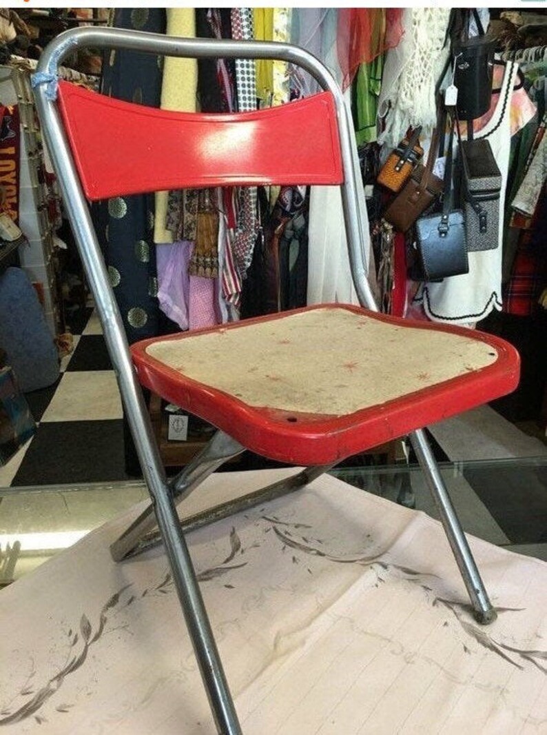 red folding chairs sale