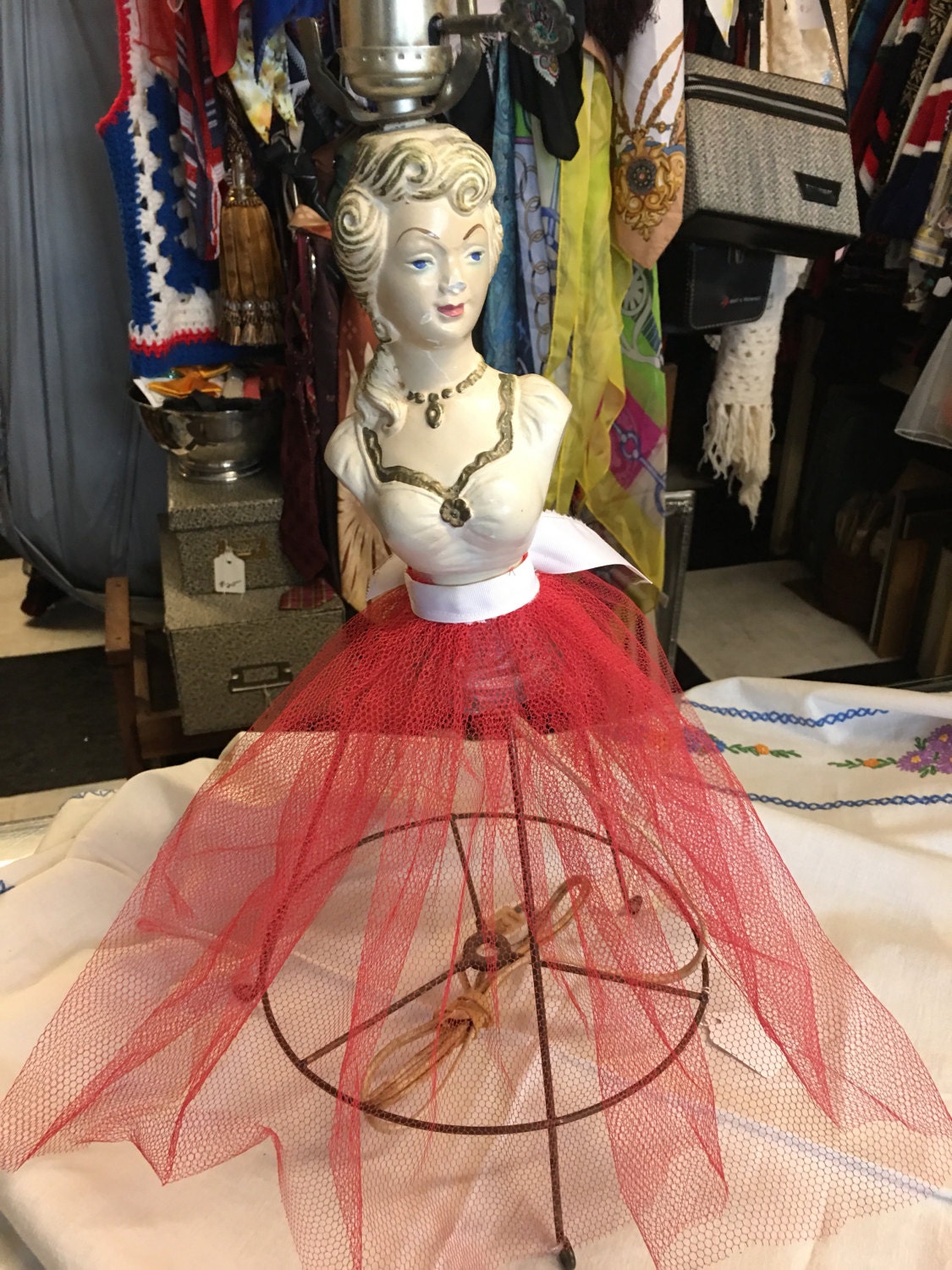 Vintage cheap lady lamp