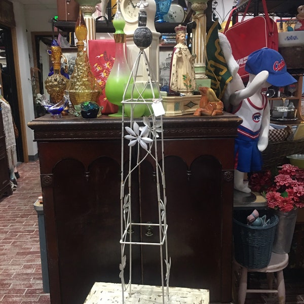 white trellis wire wall plant hanger retro garden front porch