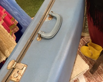 Vintage retro 1940 powder Blue suitcase with original lining