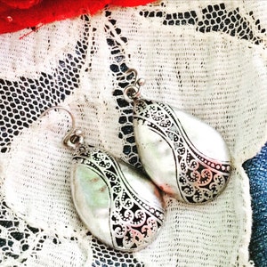 Tear drop earrings, vintage earrings, under 15 gift, dangle earrings, gift for her, mom gift, silver dangles, textured earrings, wife gift