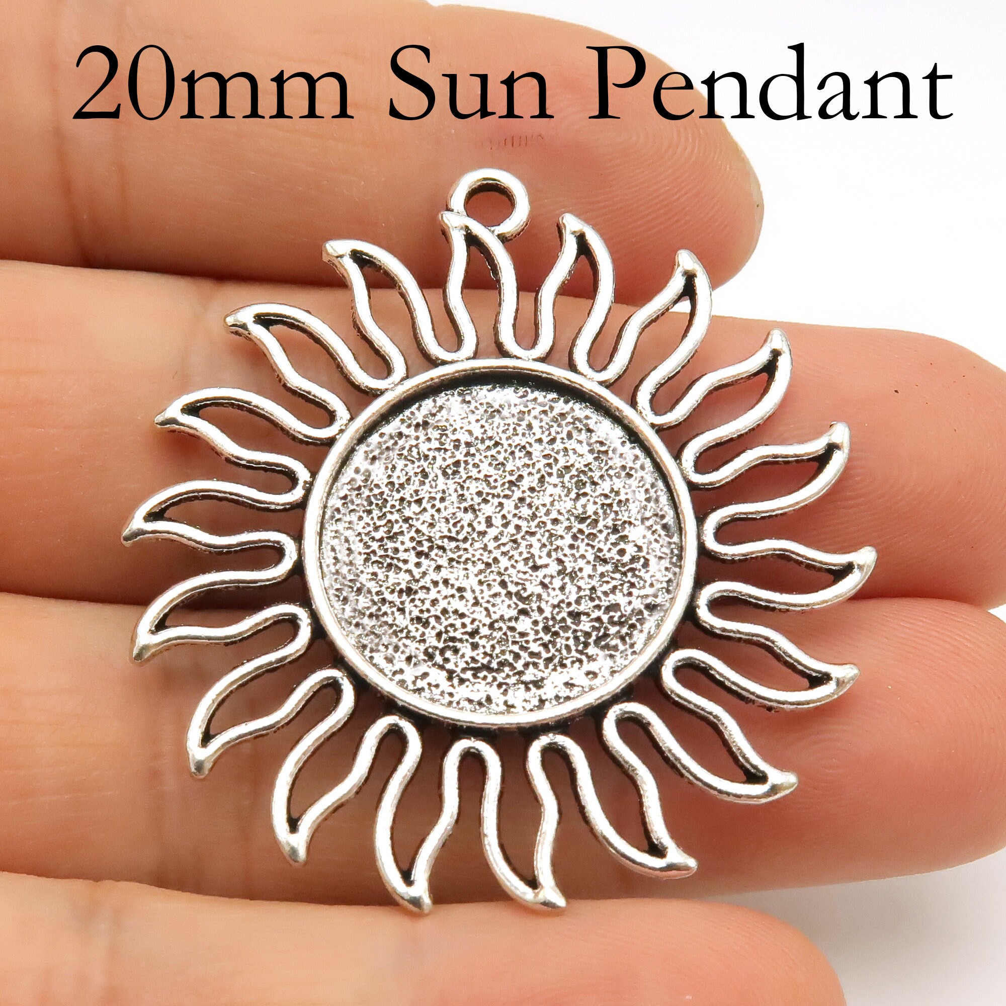 Vassoio per ciondolo da 20 mm, ciondoli rotondi a forma di sole, base per incastonatura cabochon da 20 mm per la creazione di gioielli fatti a mano - Italia