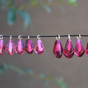 Glass Pomegranate Fruit Seed Charm - ONE  Handmade Life Size Pink Red Murano Glass for jewelry, wedding favors, Granatum