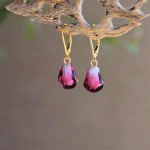 Glass Small Pomegranate Seed Earrings in Gold Filled or Silver, Hand-blown Murano Glass, Pink Red Lampwork Artisan Earrings