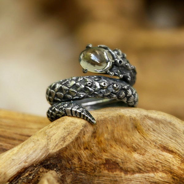 Schlangenring "Cosmosnake" | Tierringe für Frauen | Rauchquarz Ring | Pinky Ring | Schlangenschmuck | Spiralring | Vintage Ring