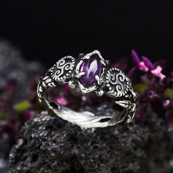 Amethyst Keltischer Ring "Triskele" | Boho Ring | Lila Edelstein Ring | Februar Geburtsstein Ring | Irischer Triskele Ring | Sterling Silber