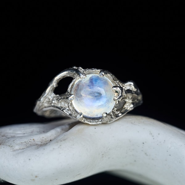 Moonstone Ring "Ariel" | Moonstone Engagement ring | Branch ring | Twig Ring  Wedding ring | Moonstone jewelry | Rings for Women Nature ring