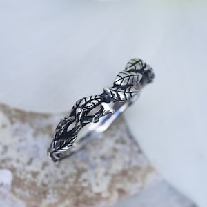 Womens Wedding Band "Soma" | Wedding bands women | Wedding band set | Wedding ring set | Sterling Silver ring | Twig ring | Flower ring