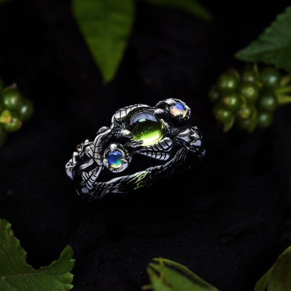 Vintage opal and peridot ring store