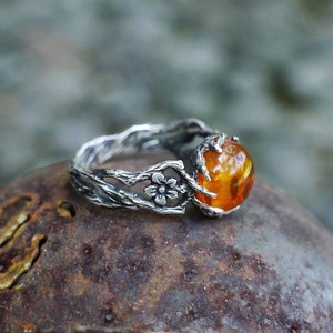 Amber Ring "May" | Antique rings | Rings for women | Amber jewelry | Sterling silver ring | Boho jewelry | Bohemian ring | Engagement ring