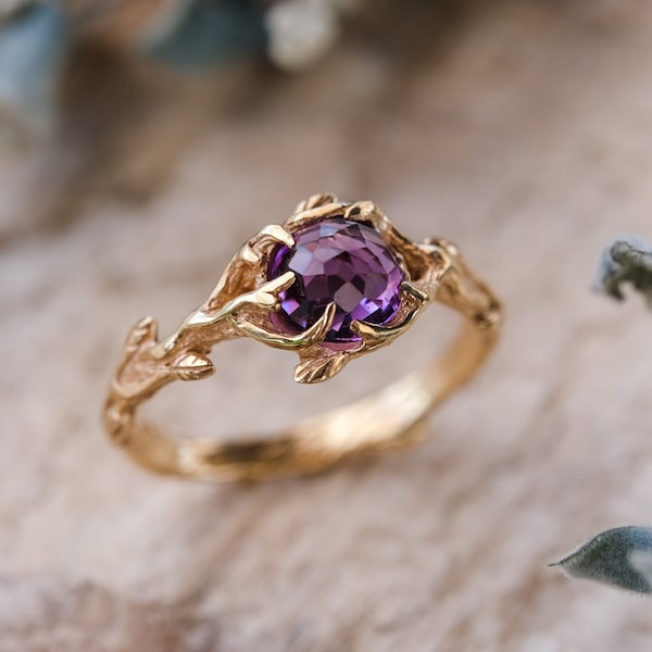 Amethyst Gelbgold Verlobungsring "April" | Amethyst Verlobungsring | Massiver Goldring | Verlobungsring Blume | Natur Ring