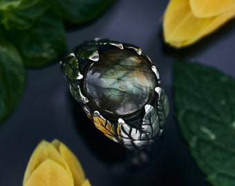 Women Labradorite Ring for women "Cayley" Sterling Silver Ring | Boho Ring | Statement Ring | Birthstone Ring | Rings for women | Large ring