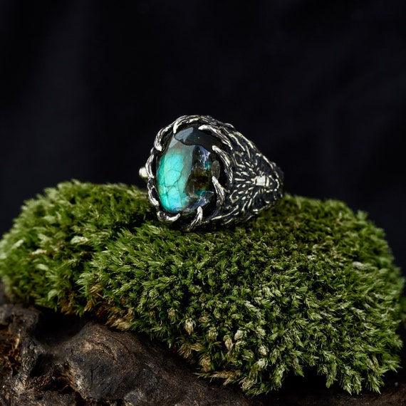 Wolf Ring Animal Ring Labradorite Ring Viking jewelry | Etsy