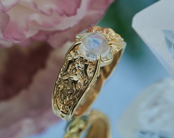 Gold Moonstone engagement ring "Wolf" | Wolf ring  for women | Solid Gold ring  | Gold Wedding ring | Wedding jewelry Gold Moonstone ring