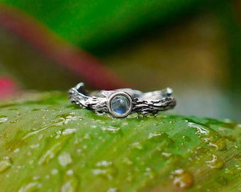 Moonstone Ring "Dew" | Moonstone engagement ring | Nature ring | Gemstone ring | Twig ring | Sterling Silver Ring | Branch Ring for women