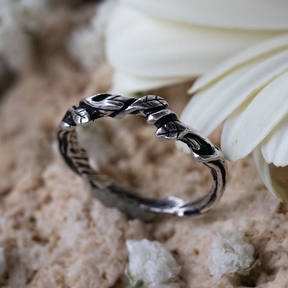 Hippie Leaf Ring primrose Boho Nature Ring Blackened Silver Ring