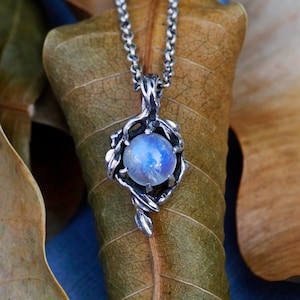 Rainbow Moonstone Pendant &quot;Louise&quot; | Moonstone necklace vintage Silver charm necklace women Gemstone Minimalist Boho floral necklace