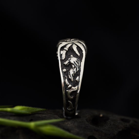 Mens Wedding Band "Wolf" | Wolf ring | Sterling silver ring for men  | Men's wedding ring | Wedding jewelry | Animal ring | Mens ring
