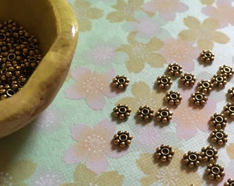 20pcs Gold Daisy Flower Spacer Beads 4.3mm Britannia Pewter Antique Yellow Gold-Plated 4.3mm Bali-Style Bead