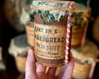 Primitive Gingerbread Pantry Can – “Aunt Em’s Gingerbread” – Cinnamon Coated Holiday Farmhouse Decor – Rustic Christmas Shelf Sitter