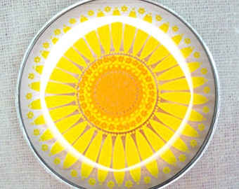 Pyrex Sunflower Pattern Keychain ~ Gardener Gift ~ Pyrex Sunflower ~ Girlfriend Gift ~ Pyrex Collector