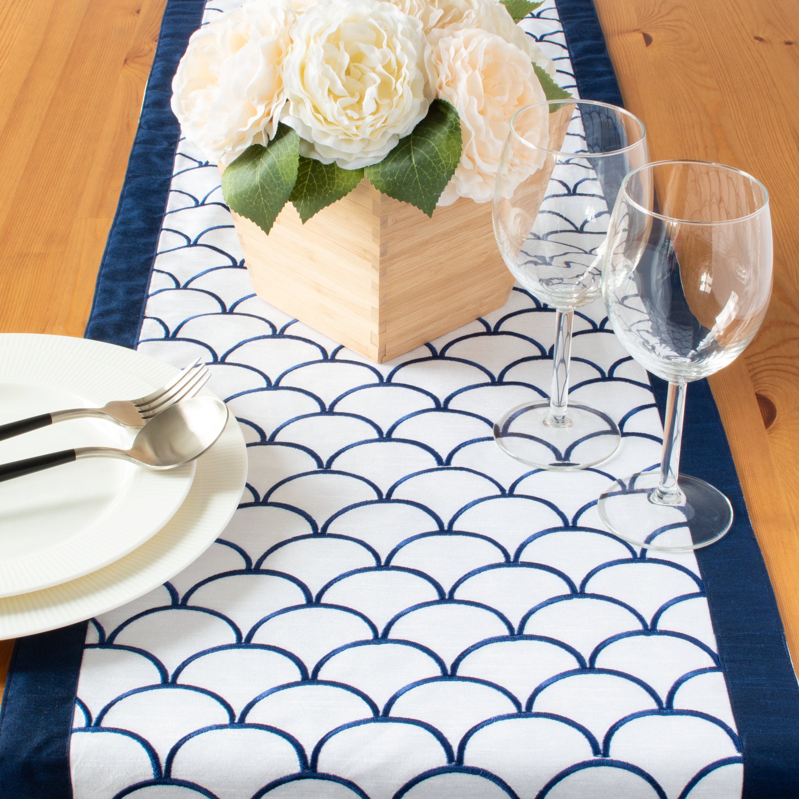 Blue White Table Runners 13x72 inch Scallops Embroidery Etsy