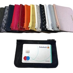 Handgefertigtes kleines Portemonnaie für Karten und Geld, passt in jede Clutch. Auf Wunsch mit Initialen versehen, perfektes Geschenk!