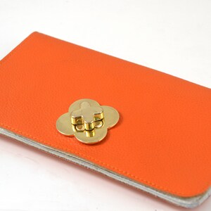Hand gemaakte luxe clutch portomonnee van echt oranje leer, met separaat kleine portomonnee. Voor creditcard, geld, paspoort en telefoon