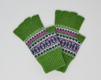 Green fair Isle style half finger gloves, woollen gloves