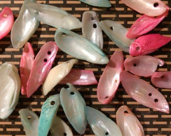 Destash Shell Charms 25 Pieces