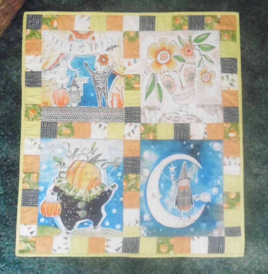 Spooky Town Halloween Quilted Wall Hanging - Etsy