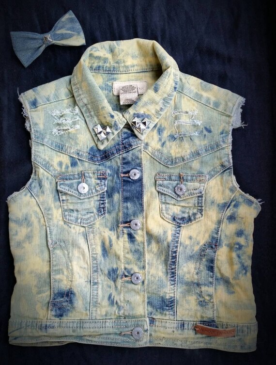 baby distressed denim jacket