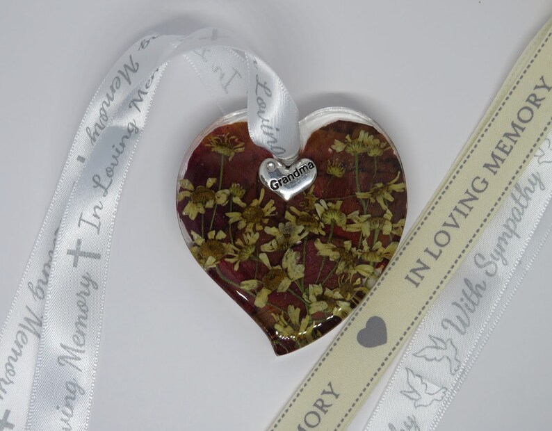 Circular Funeral Keepsake Funeral Keepsakes Funeral Flowers Etsy