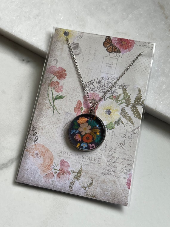 Bette Floral Necklace