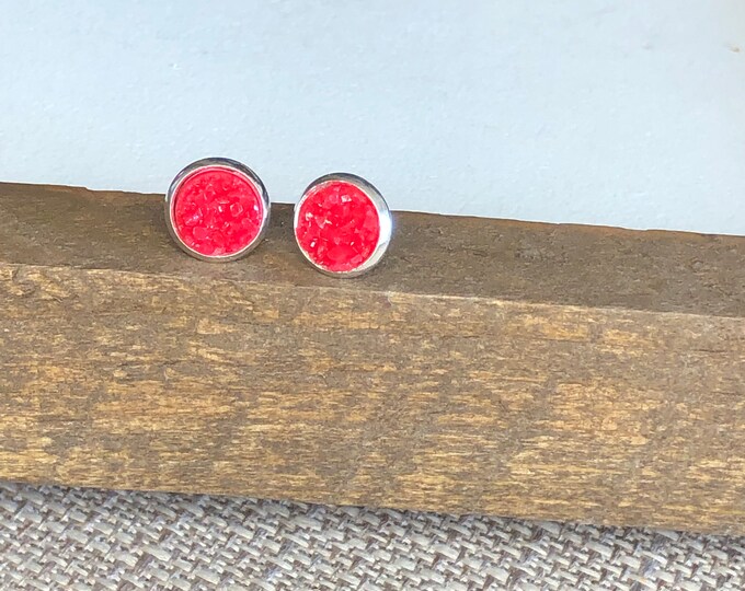 Zola Studs in Opaque Red