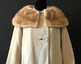 Vintage 1950's Sophisticated "Queen's Ransom" 100% Tan Cashmere & Mink Collar Hand Tailored Full Fitting Coat 38-40 L