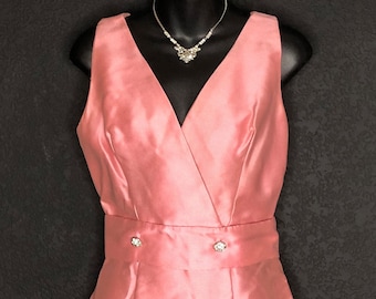 Upscale Vintage 1950's "BETTY LANE ORIGINALS" Short Pink Shimmer Dress w/ Rhinestone Buttons 32