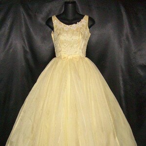 Fantastic Vintage 1950&#39;s Chiffon & Tulle Yellow Prom Party Ball Gown Dress 32