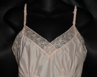FREE USA SHIPPING!! Vintage 1950/'s Loomcraft Navy Blue Acetate Petticoat Ruffle Hem Full Slip 32