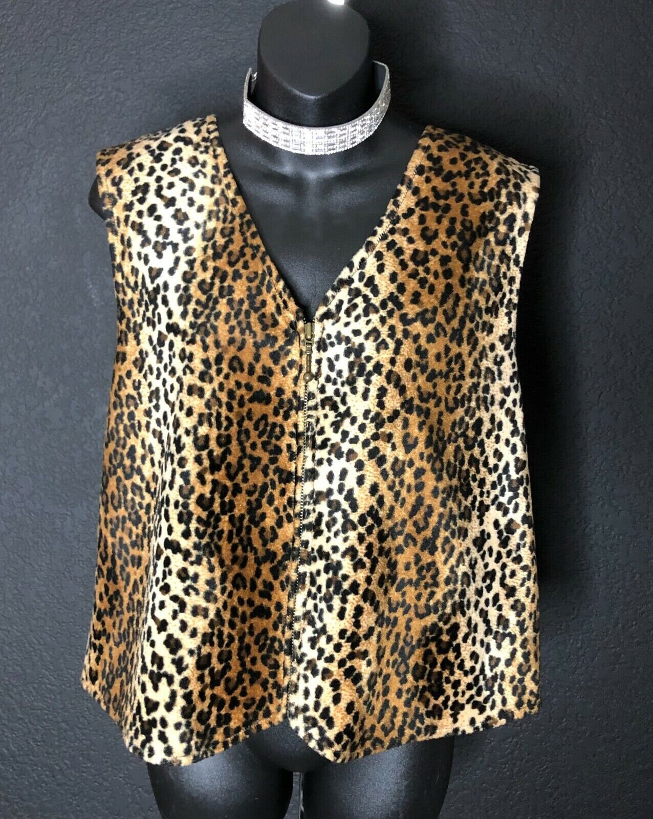 Vintage 1980-90's WESTBOUND Front Zipper Super Soft Leopard Print