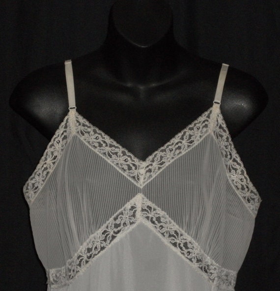 FREE USA SHIPPING!!! Vintage 1940's Ethereal "Eas