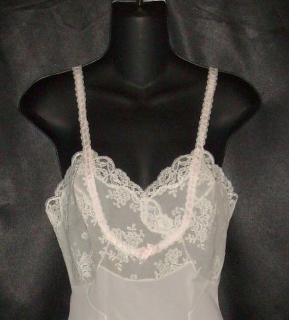 Vintage Hollywood VASSARETTE Designer Line Full Slip / Nightgown 32