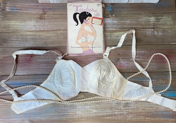 Fabulous New/old Stock Vintage 50's TEENFORM Circle Stitch starter /  Training Bullet Bra 30AA in the Original Box -  Hong Kong